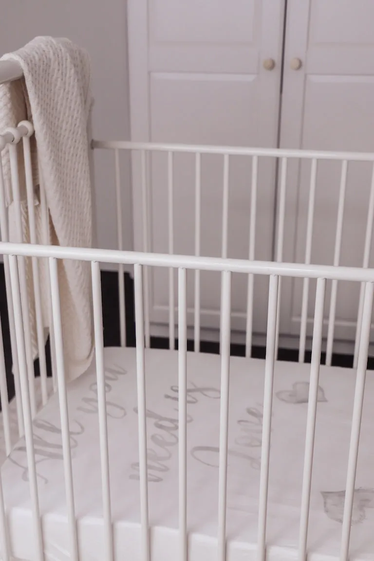 baby luno Bamboo Fitted Cot Sheet - Love Is All You Need