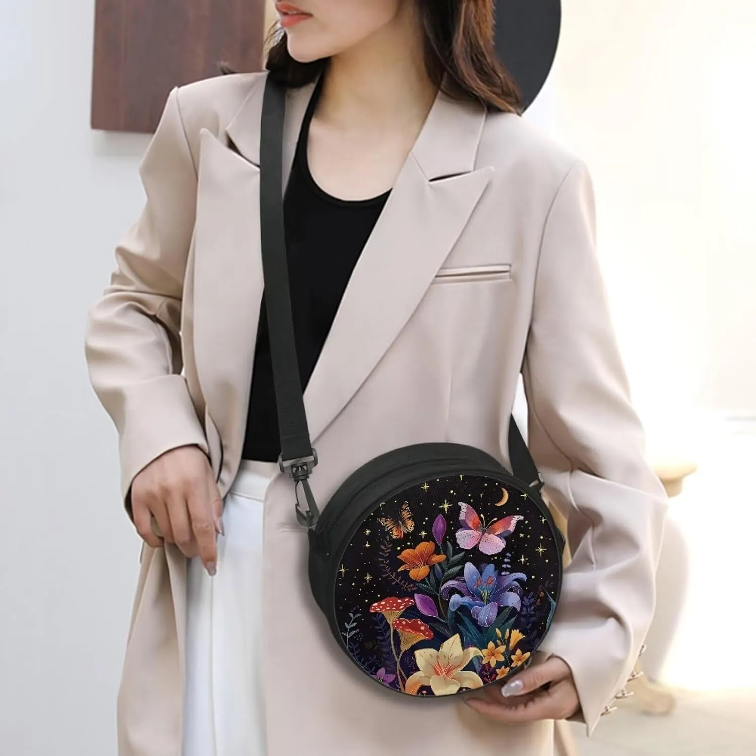 Round Crossbody Bag for Women Fashion Sling Bag for Teen Girls Messenger Bag Lightweight Phone Bag