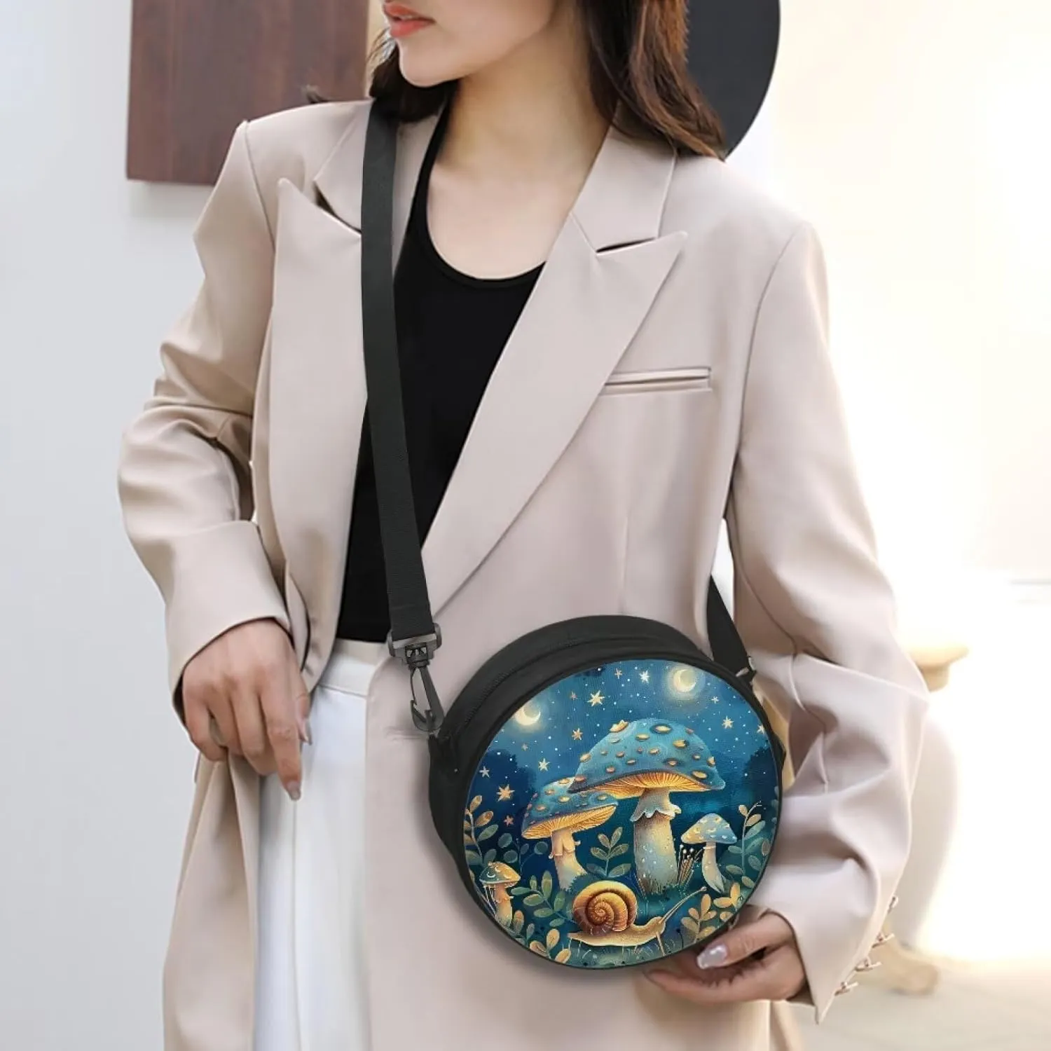 Round Crossbody Bag for Women Fashion Sling Bag for Teen Girls Messenger Bag Lightweight Phone Bag