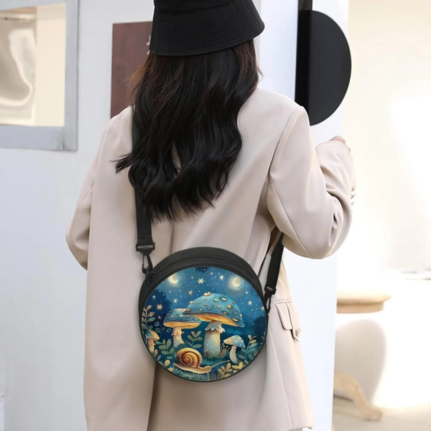 Round Crossbody Bag for Women Fashion Sling Bag for Teen Girls Messenger Bag Lightweight Phone Bag